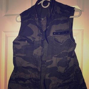 Army pattern vest! Almost new